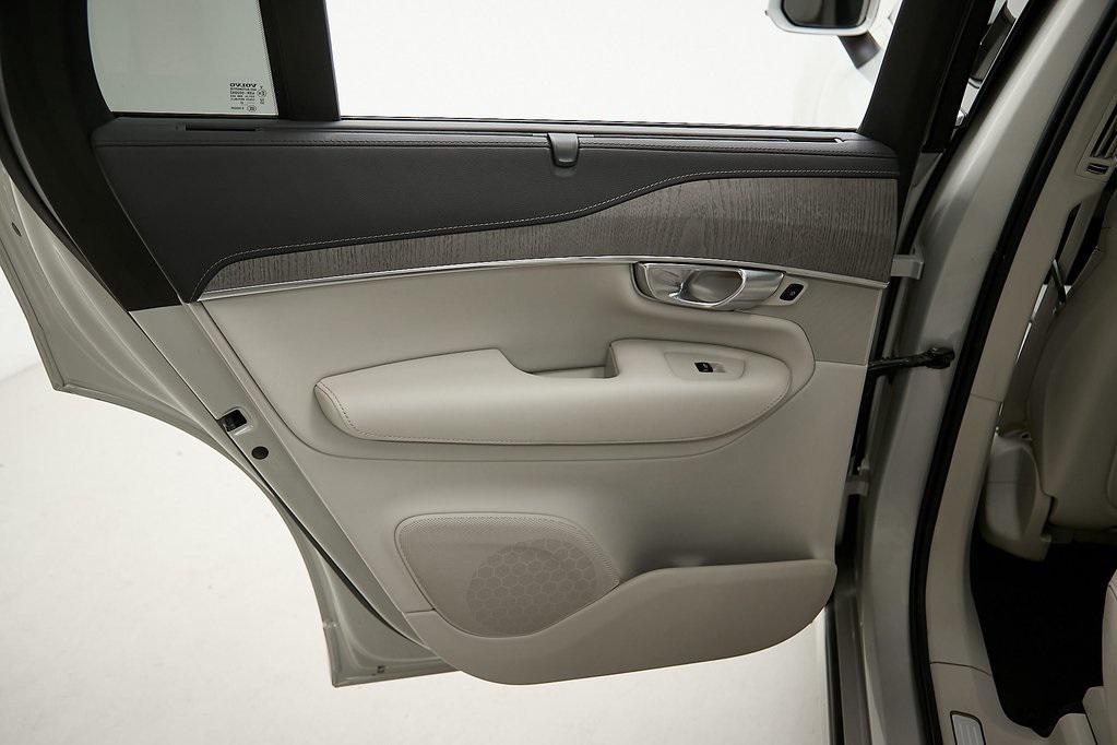 used 2022 Volvo XC90 car, priced at $36,995