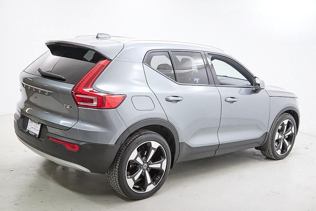 used 2019 Volvo XC40 car, priced at $15,995