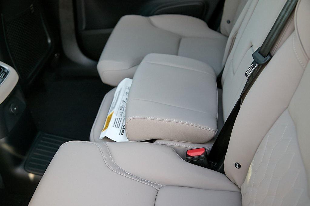 new 2026 Volvo XC90 Plug-In Hybrid car, priced at $79,875