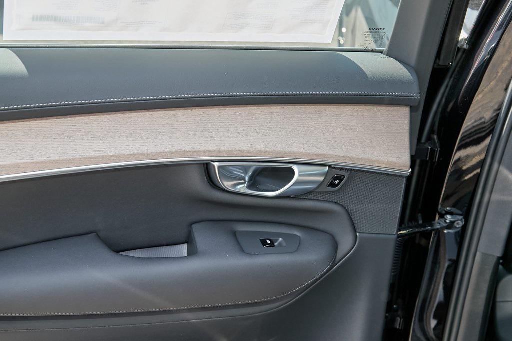 new 2026 Volvo XC90 car, priced at $68,605