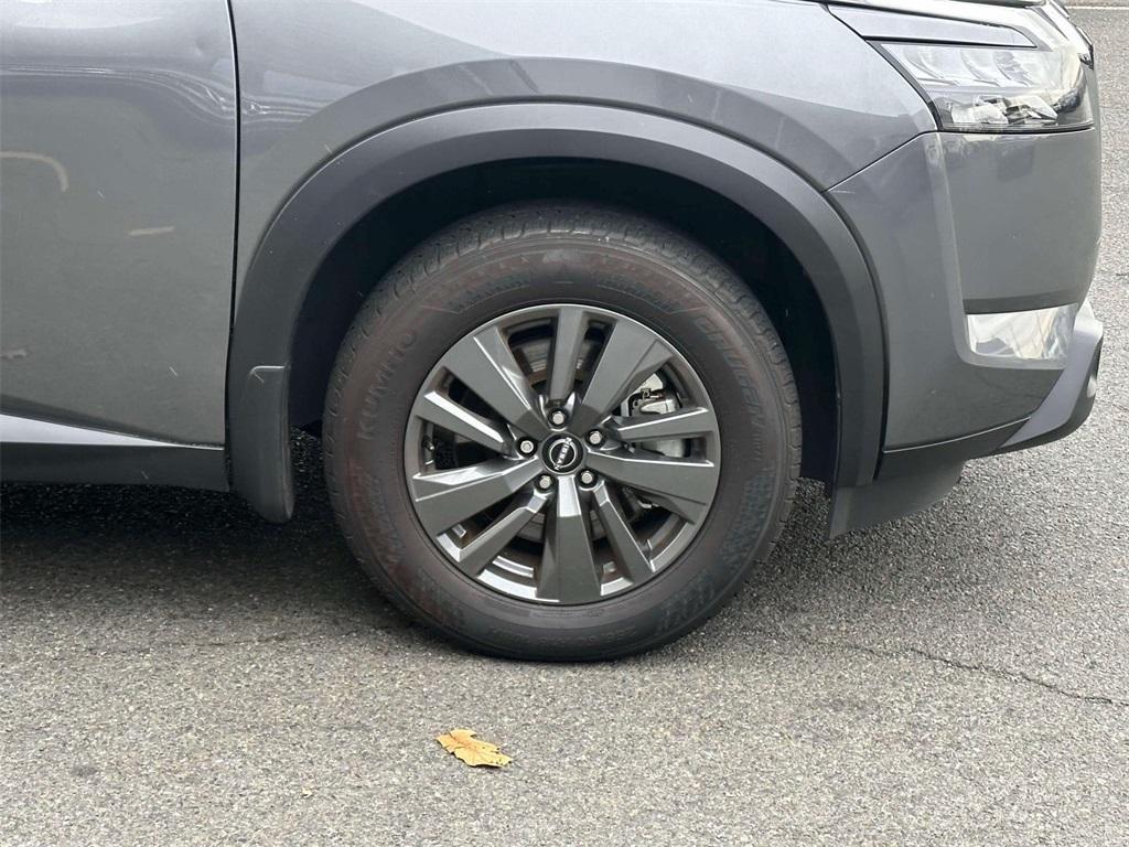 used 2024 Nissan Pathfinder car, priced at $26,958