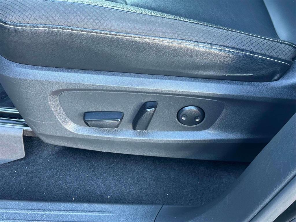 used 2023 Nissan Pathfinder car, priced at $29,989