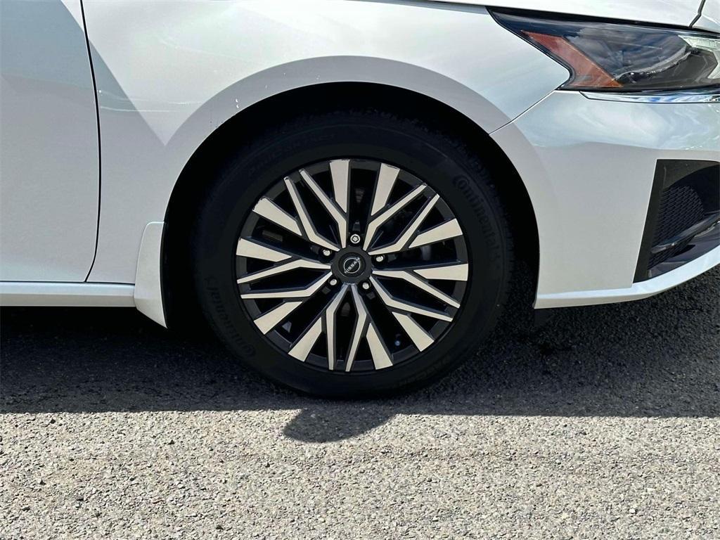 used 2023 Nissan Altima car, priced at $18,995
