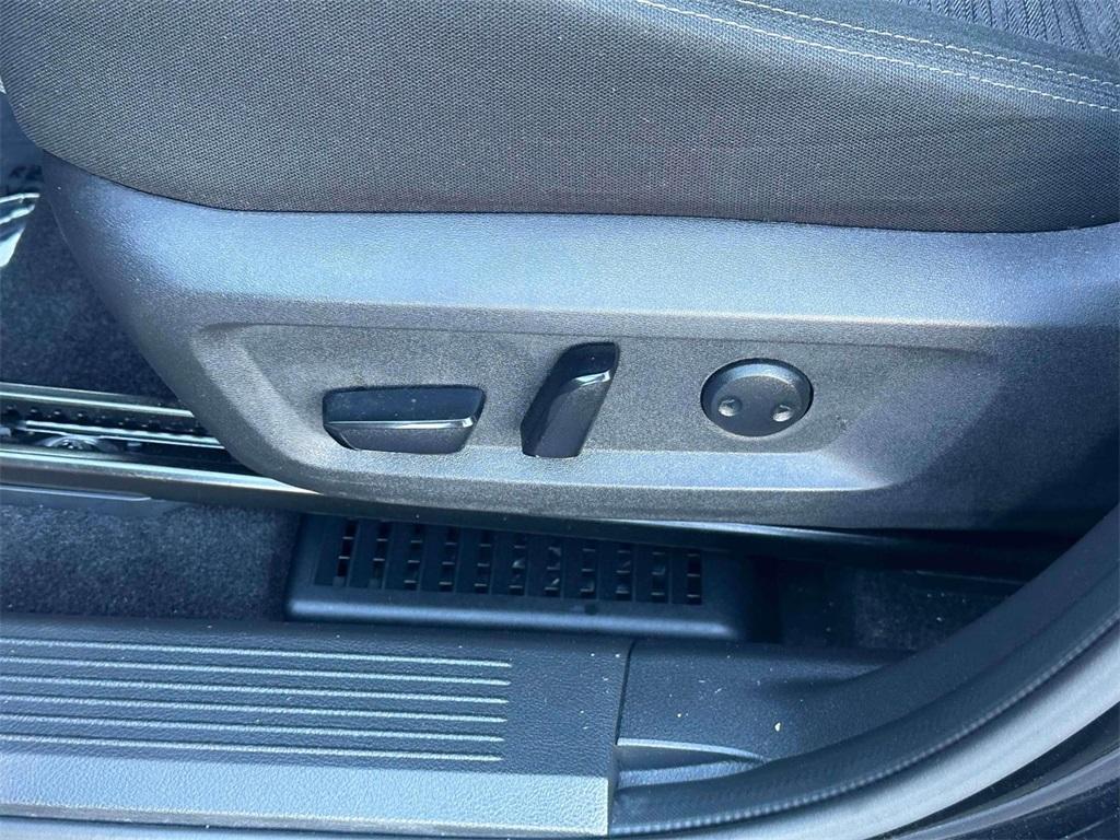 used 2023 Nissan Rogue car, priced at $21,776