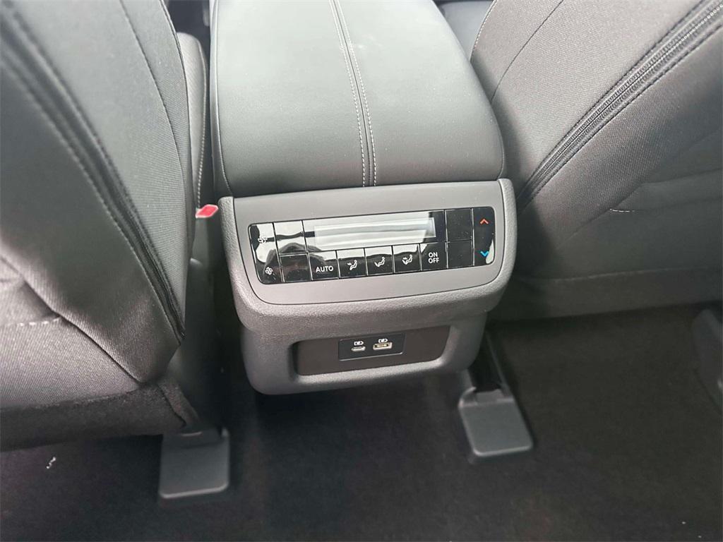 new 2025 Nissan Pathfinder car, priced at $45,775