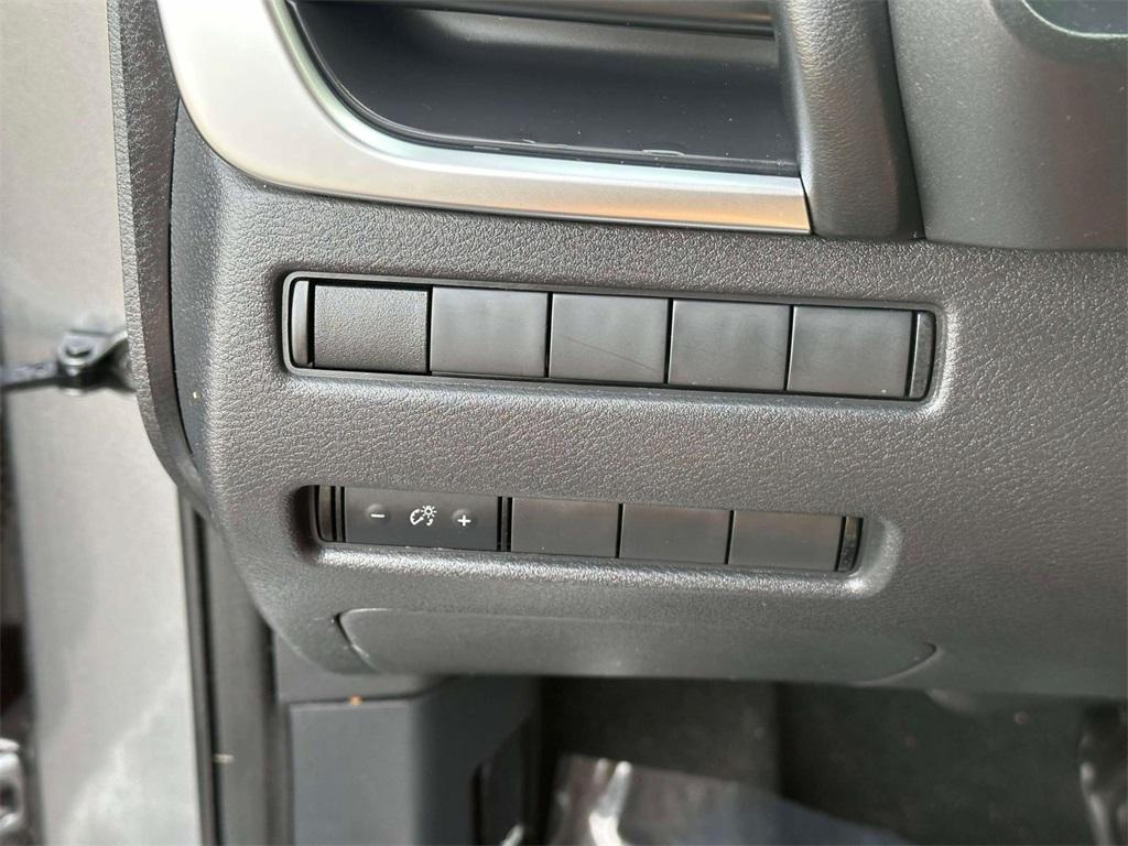 used 2021 Nissan Rogue car, priced at $18,392