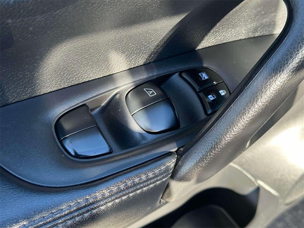 used 2019 Nissan Rogue Sport car, priced at $13,384