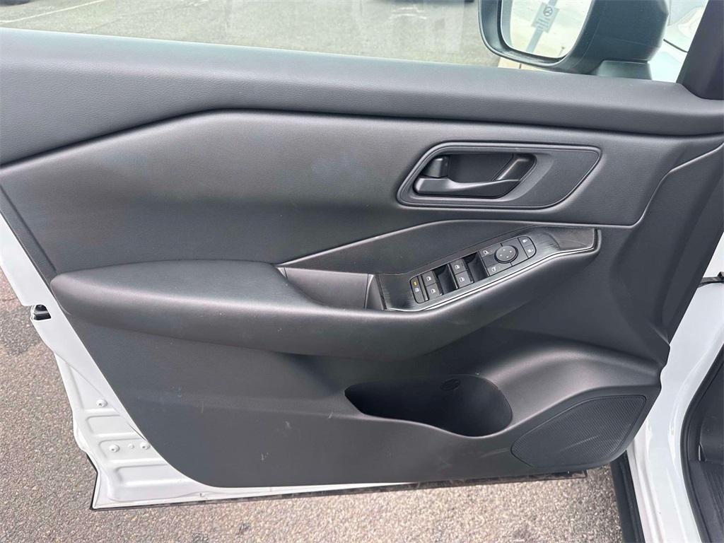 used 2025 Nissan Rogue car, priced at $24,368