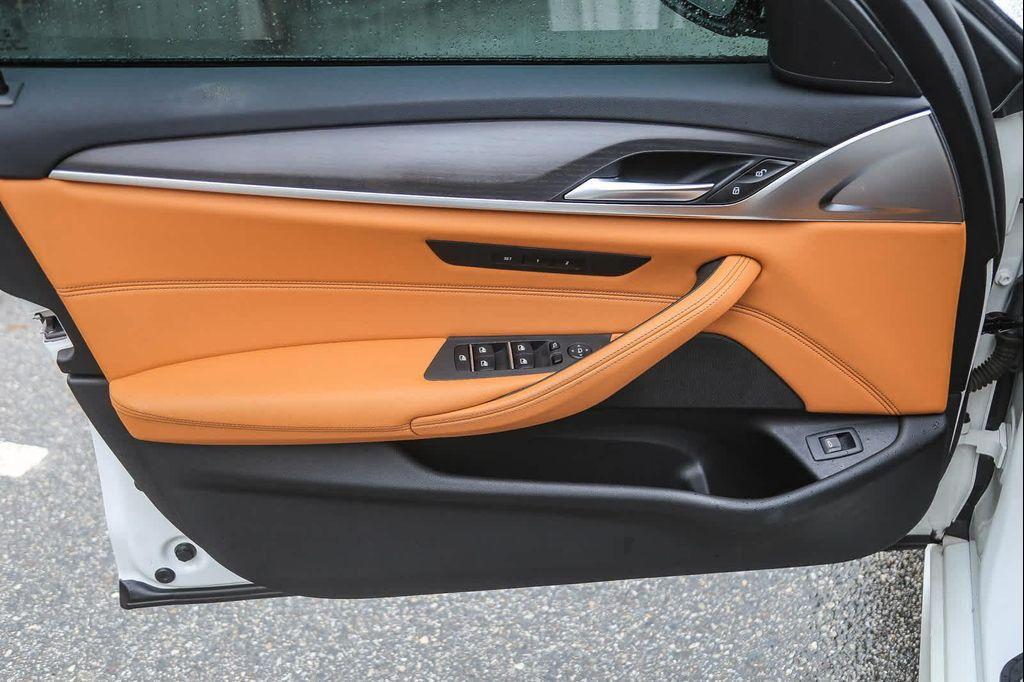 used 2023 BMW 540 car, priced at $42,881