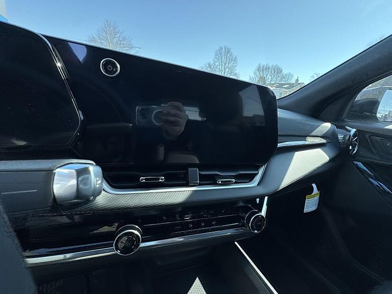 new 2026 Chevrolet Equinox car, priced at $31,635