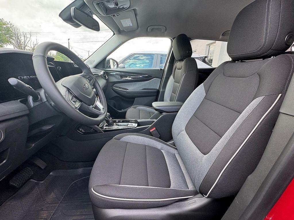 new 2026 Chevrolet TrailBlazer car, priced at $32,035