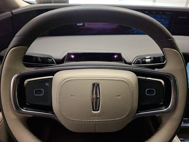 used 2025 Lincoln Nautilus car, priced at $54,500