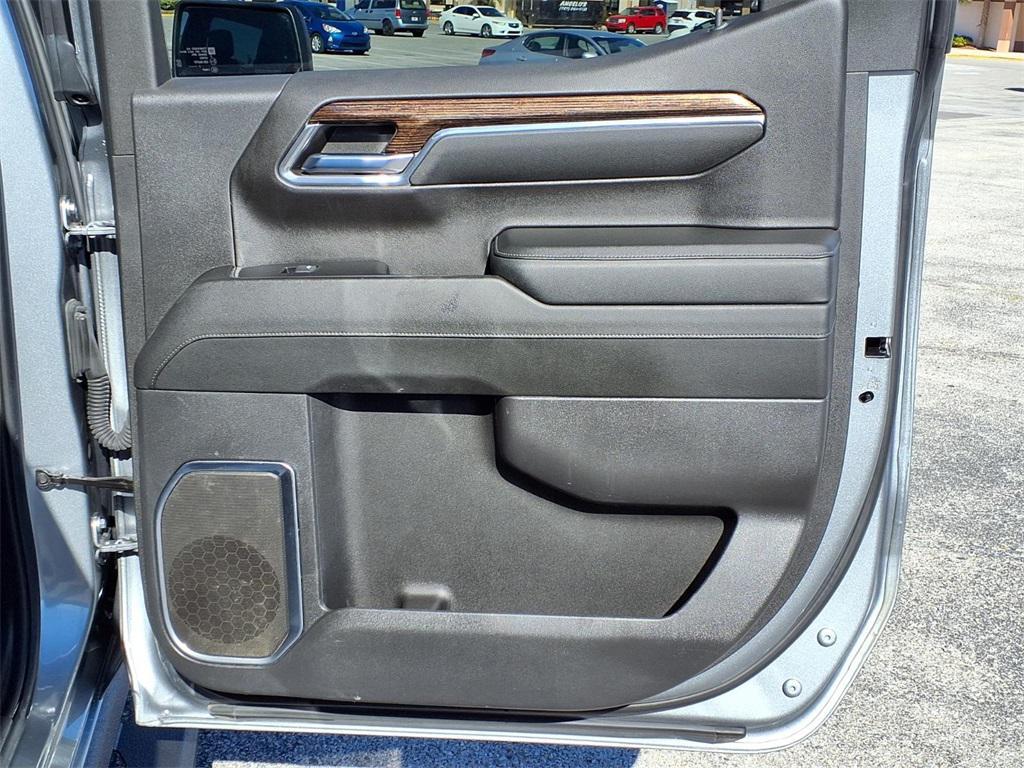 used 2024 GMC Sierra 1500 car, priced at $43,484