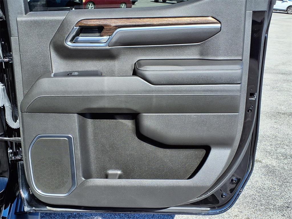 used 2022 GMC Sierra 1500 car, priced at $41,994