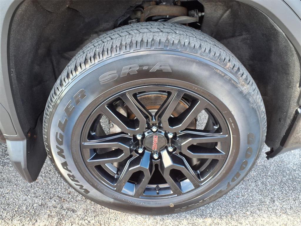 used 2020 GMC Sierra 1500 car, priced at $28,484