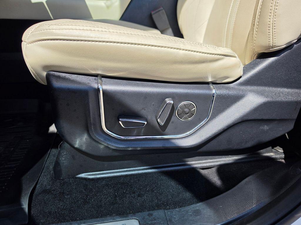 used 2021 Ford Expedition car, priced at $36,560