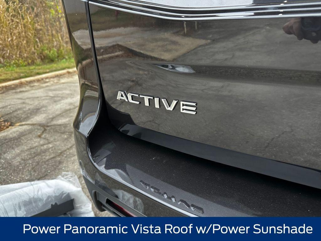 new 2025 Ford Expedition car, priced at $66,998