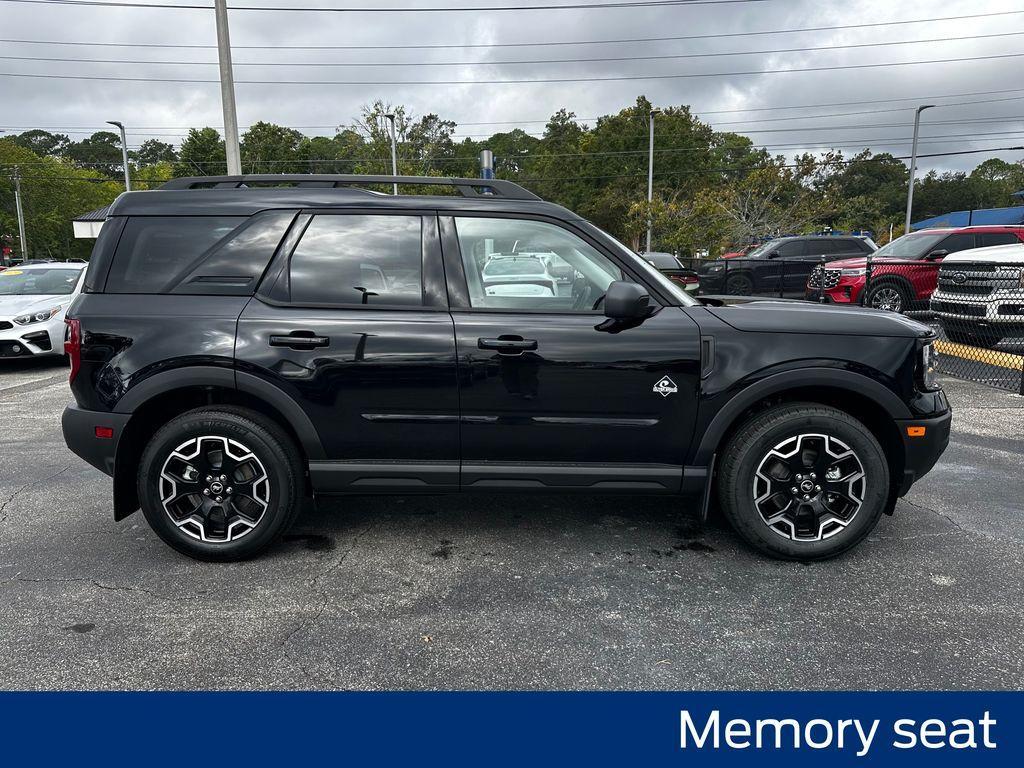new 2025 Ford Bronco Sport car, priced at $32,195