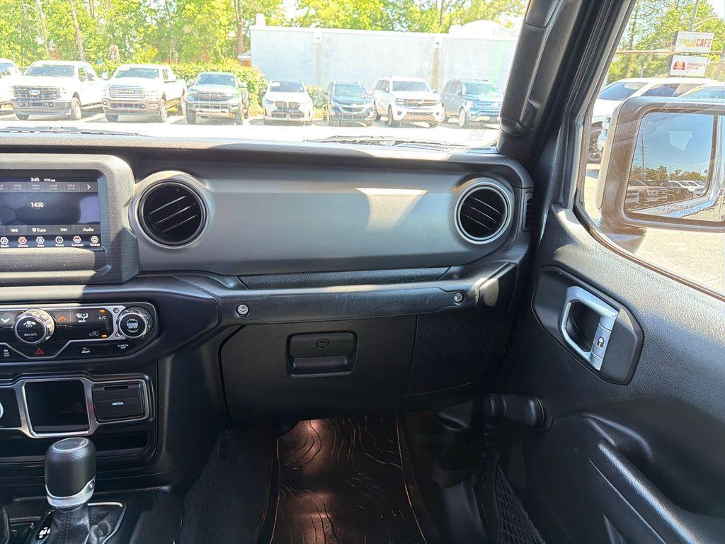 used 2022 Jeep Gladiator car, priced at $28,929
