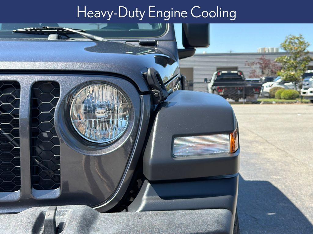 used 2022 Jeep Gladiator car, priced at $28,929