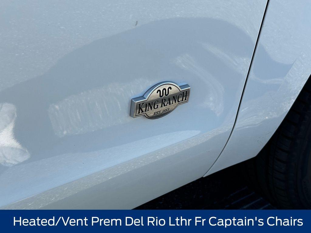 new 2025 Ford Expedition car, priced at $80,598