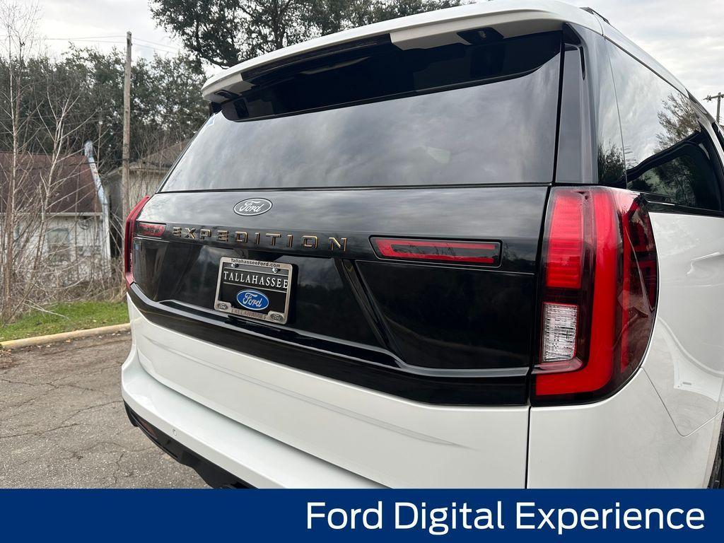 new 2026 Ford Expedition car, priced at $82,996