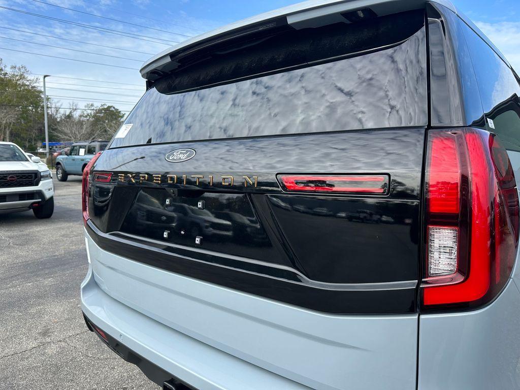 new 2026 Ford Expedition car, priced at $82,993