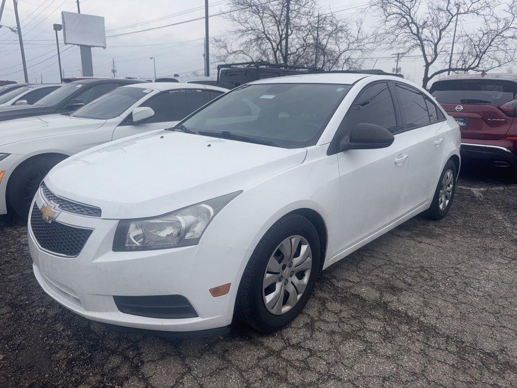 used 2014 Chevrolet Cruze car, priced at $3,933