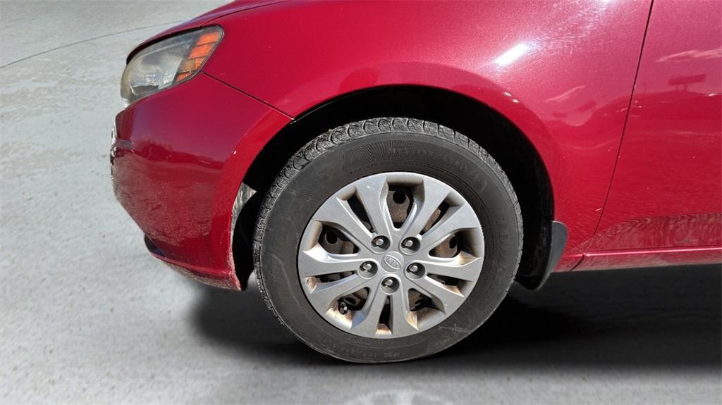 used 2013 Kia Forte car, priced at $3,333