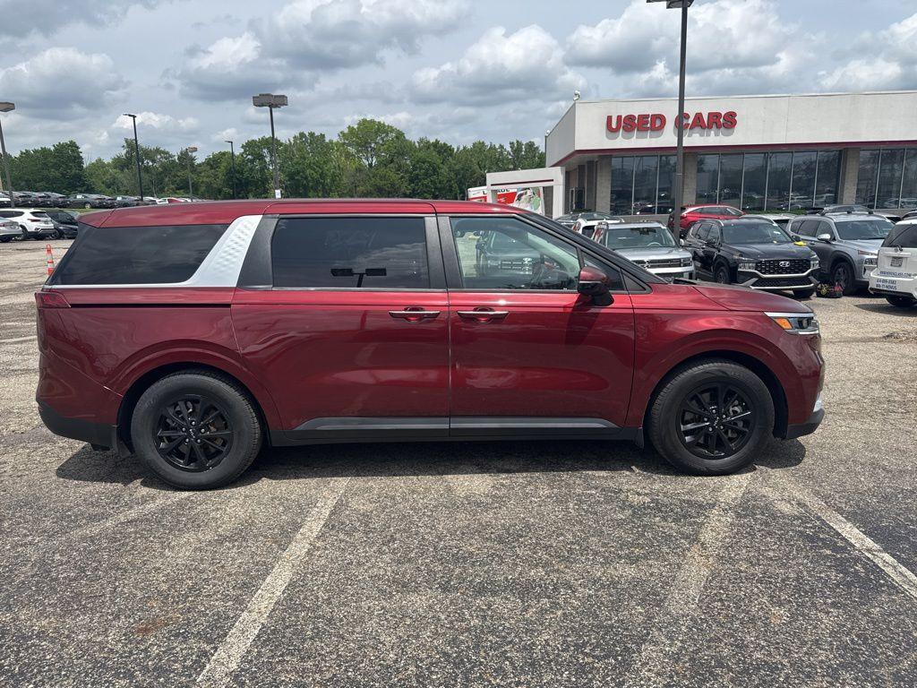used 2023 Kia Carnival car, priced at $28,477