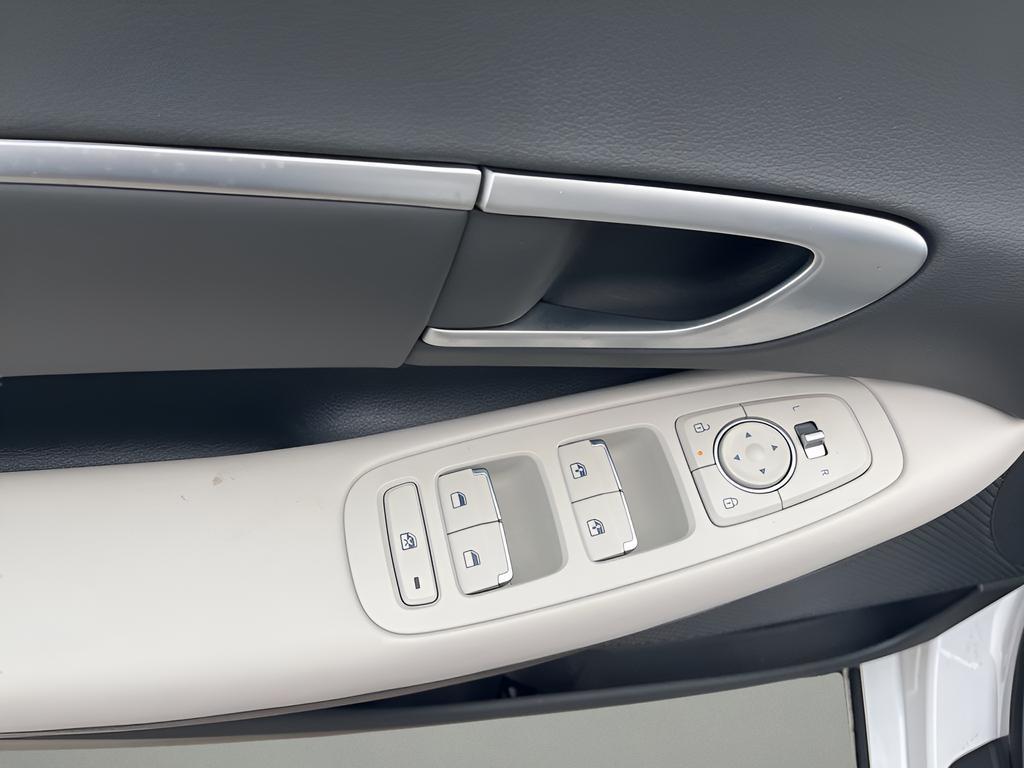 used 2025 Hyundai Sonata car, priced at $23,233