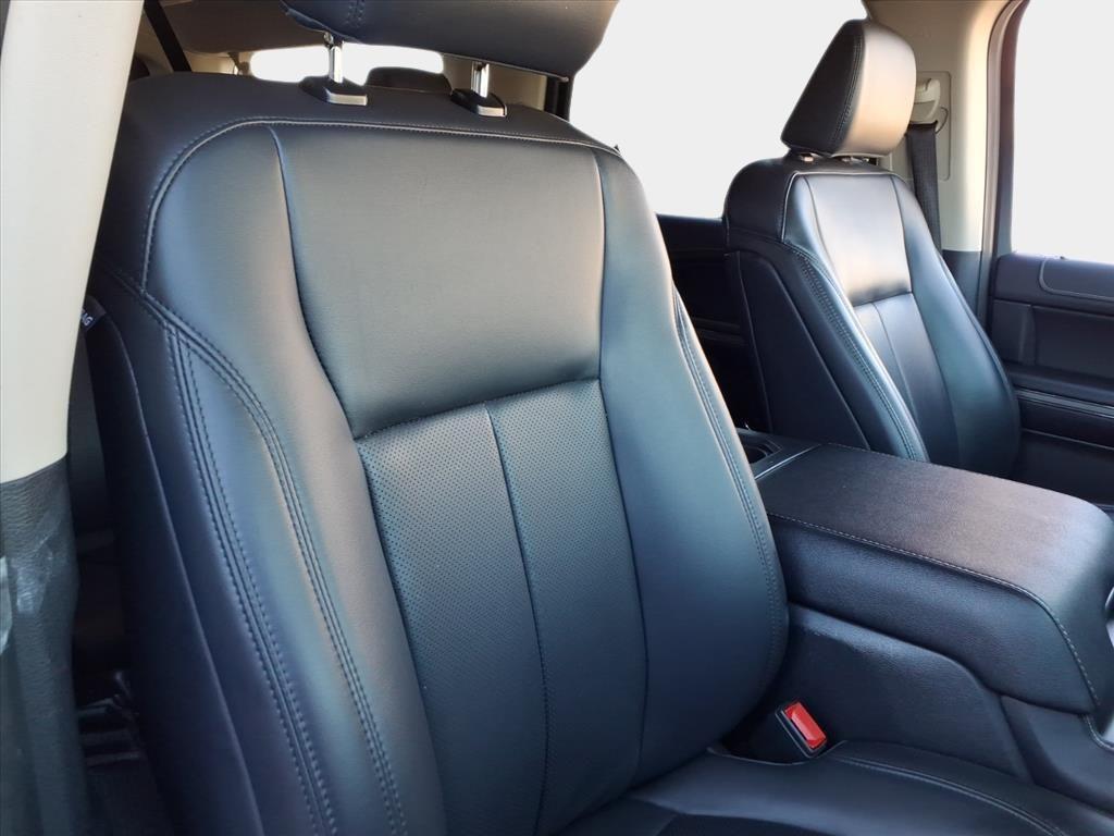 used 2024 Ford Expedition Max car, priced at $40,000