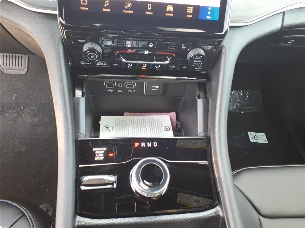 new 2025 Jeep Grand Cherokee L car, priced at $40,312