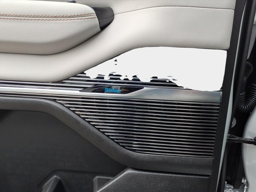 new 2026 Jeep Grand Wagoneer L car, priced at $90,121