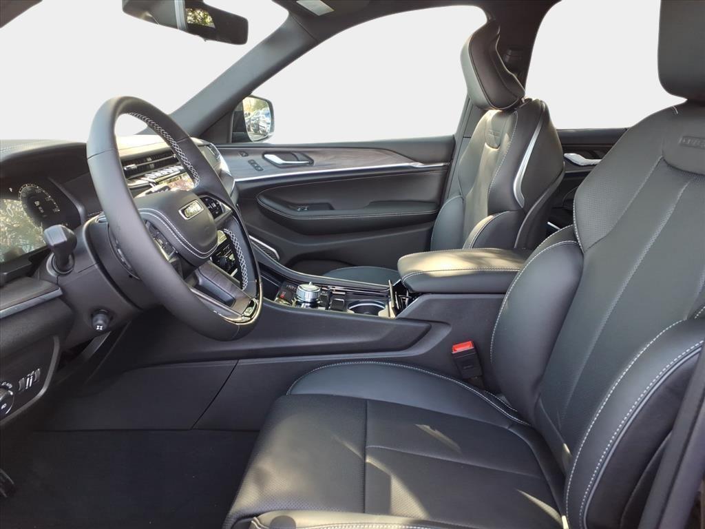 new 2025 Jeep Grand Cherokee car, priced at $54,708