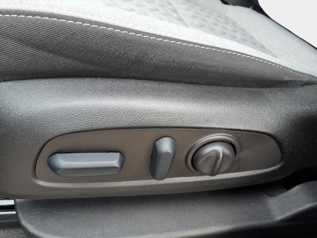 used 2022 Chevrolet Equinox car, priced at $16,576