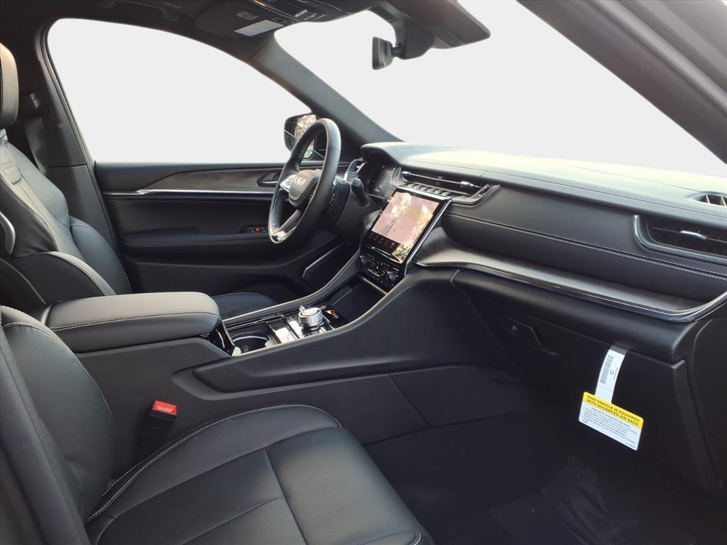 new 2025 Jeep Grand Cherokee car, priced at $55,073