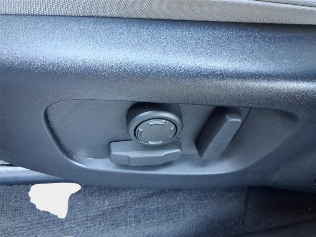 used 2025 Land Rover Range Rover Velar car, priced at $41,000