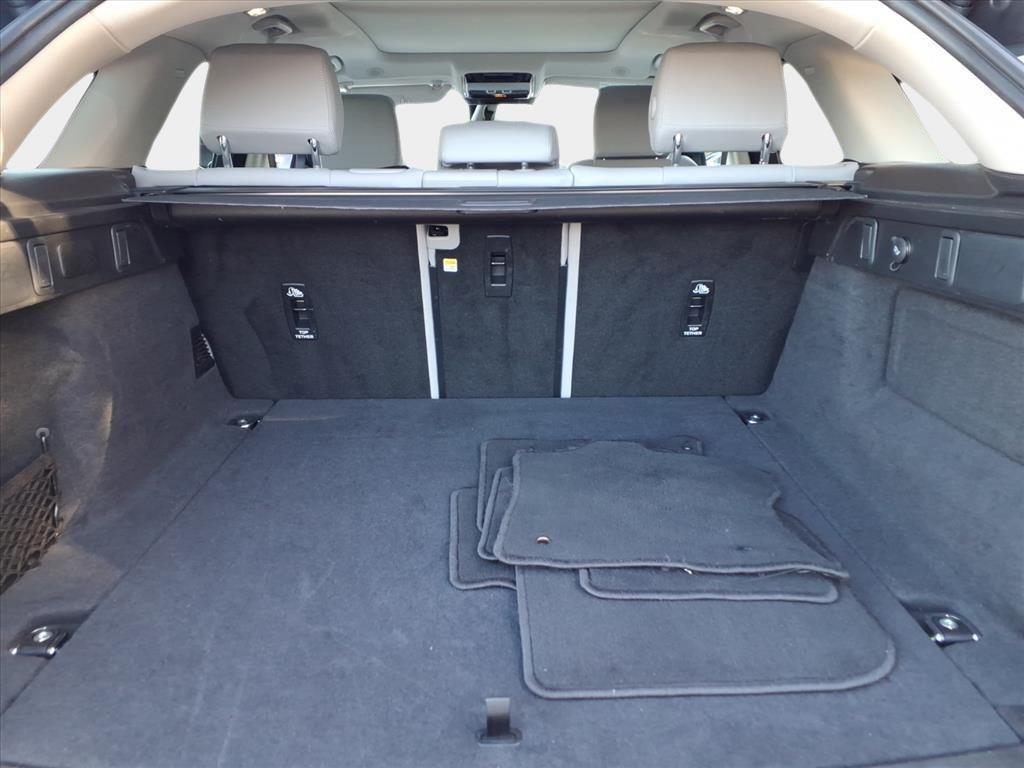 used 2025 Land Rover Range Rover Velar car, priced at $41,000