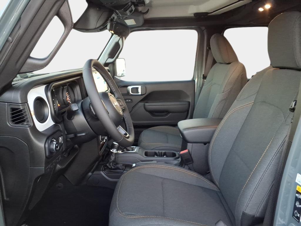 new 2026 Jeep Gladiator car, priced at $47,863