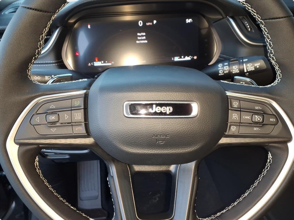 new 2025 Jeep Grand Cherokee car, priced at $39,135