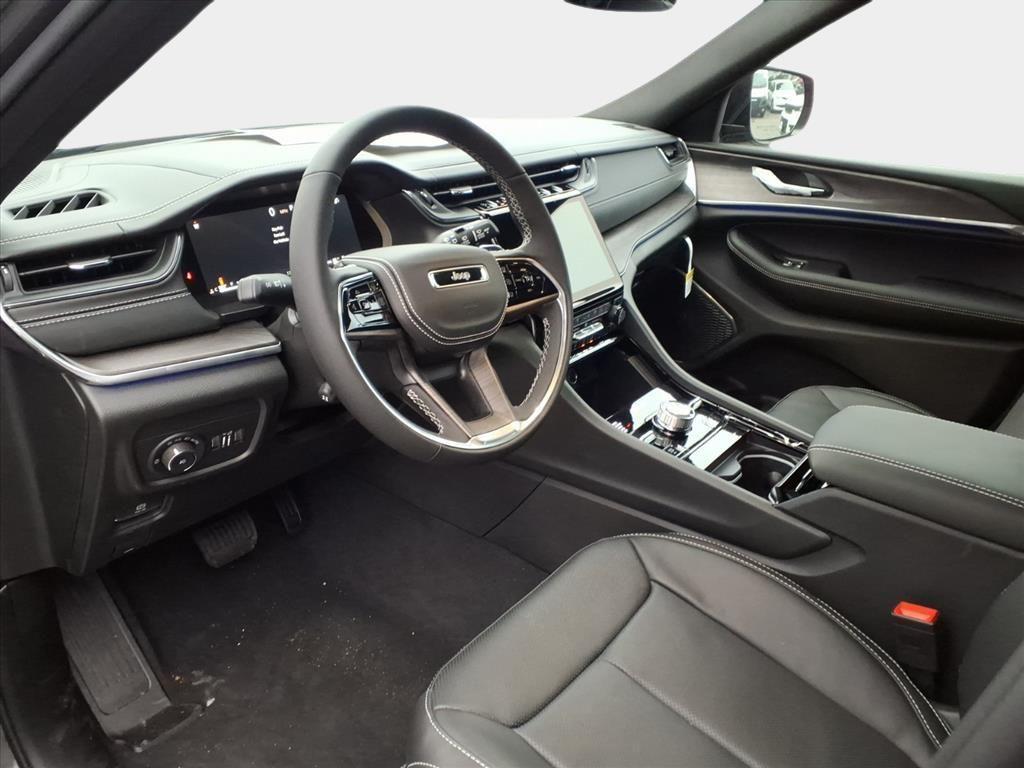 new 2025 Jeep Grand Cherokee car, priced at $50,644