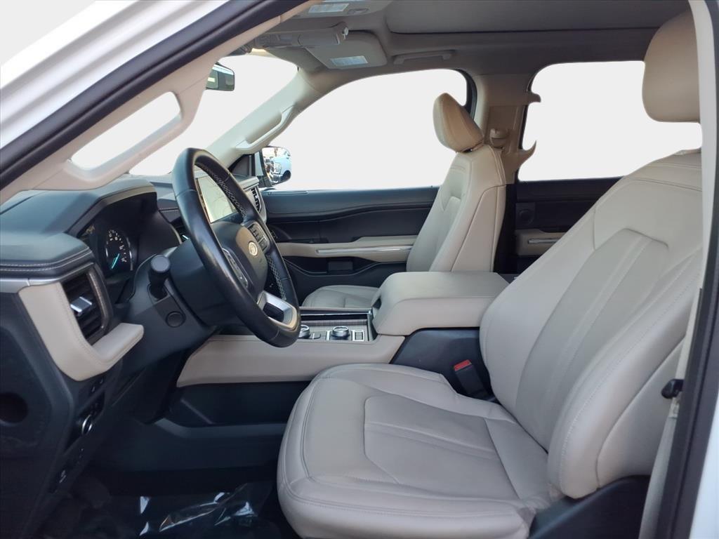 used 2024 Ford Expedition car, priced at $39,000