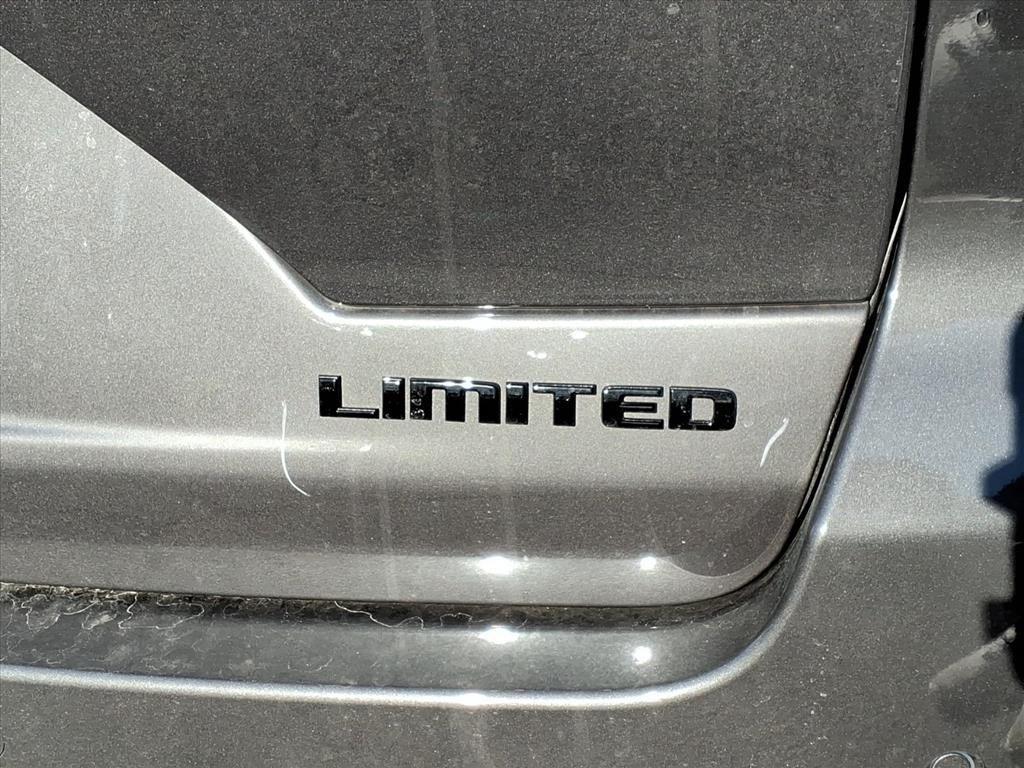 new 2025 Jeep Grand Cherokee car, priced at $38,156