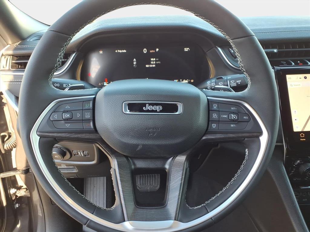 new 2025 Jeep Grand Cherokee car, priced at $38,156