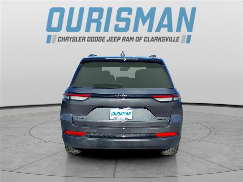 new 2025 Jeep Grand Cherokee car, priced at $38,156