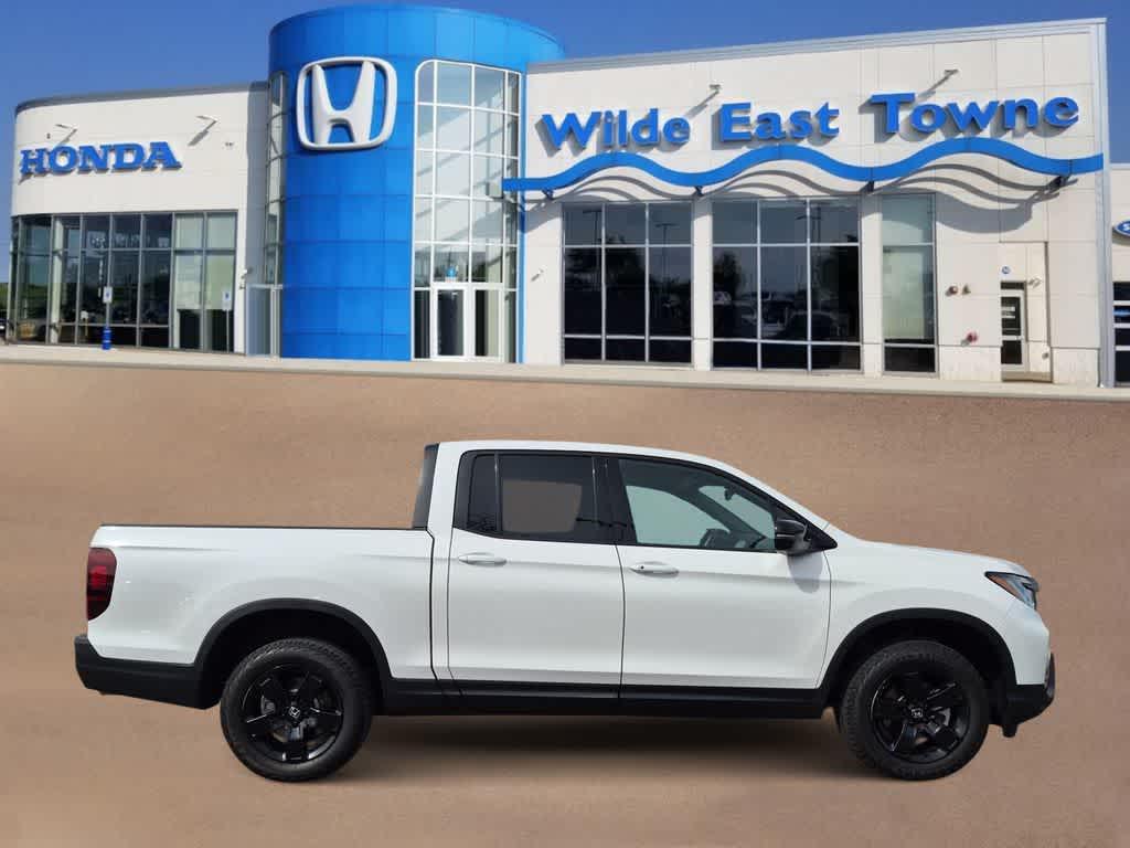 used 2025 Honda Ridgeline car, priced at $41,352