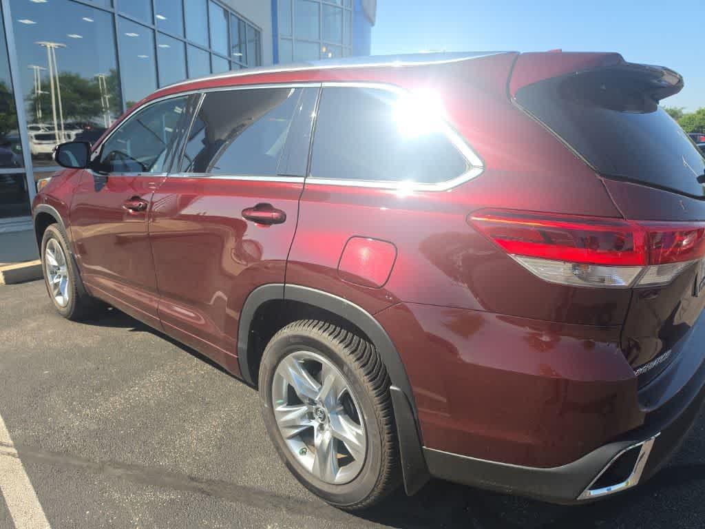 used 2018 Toyota Highlander car, priced at $25,128