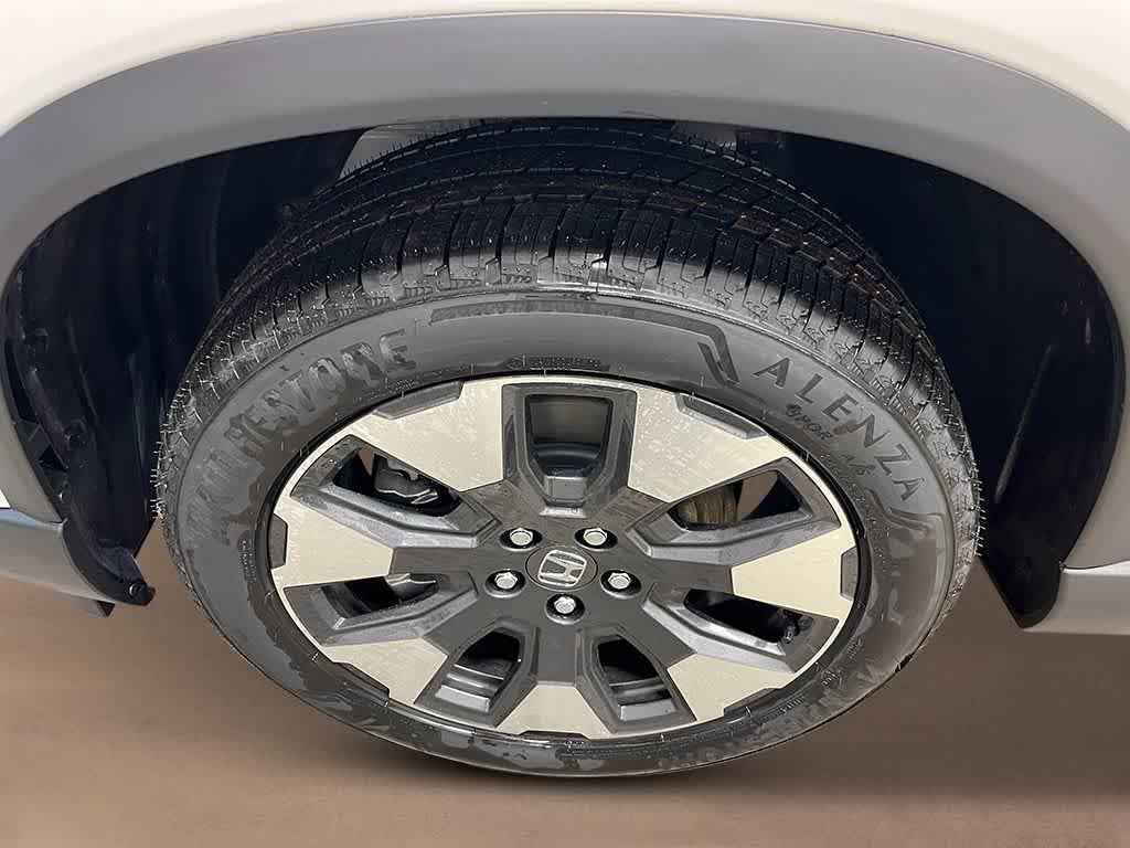 new 2026 Honda Pilot car, priced at $49,982