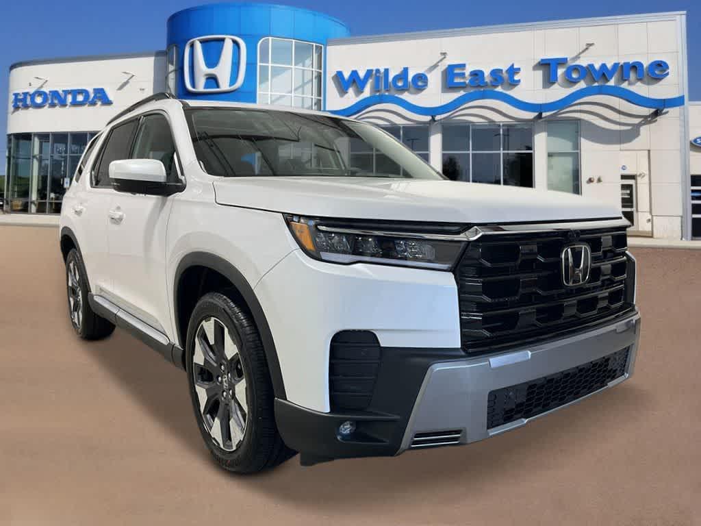 new 2026 Honda Pilot car, priced at $49,982